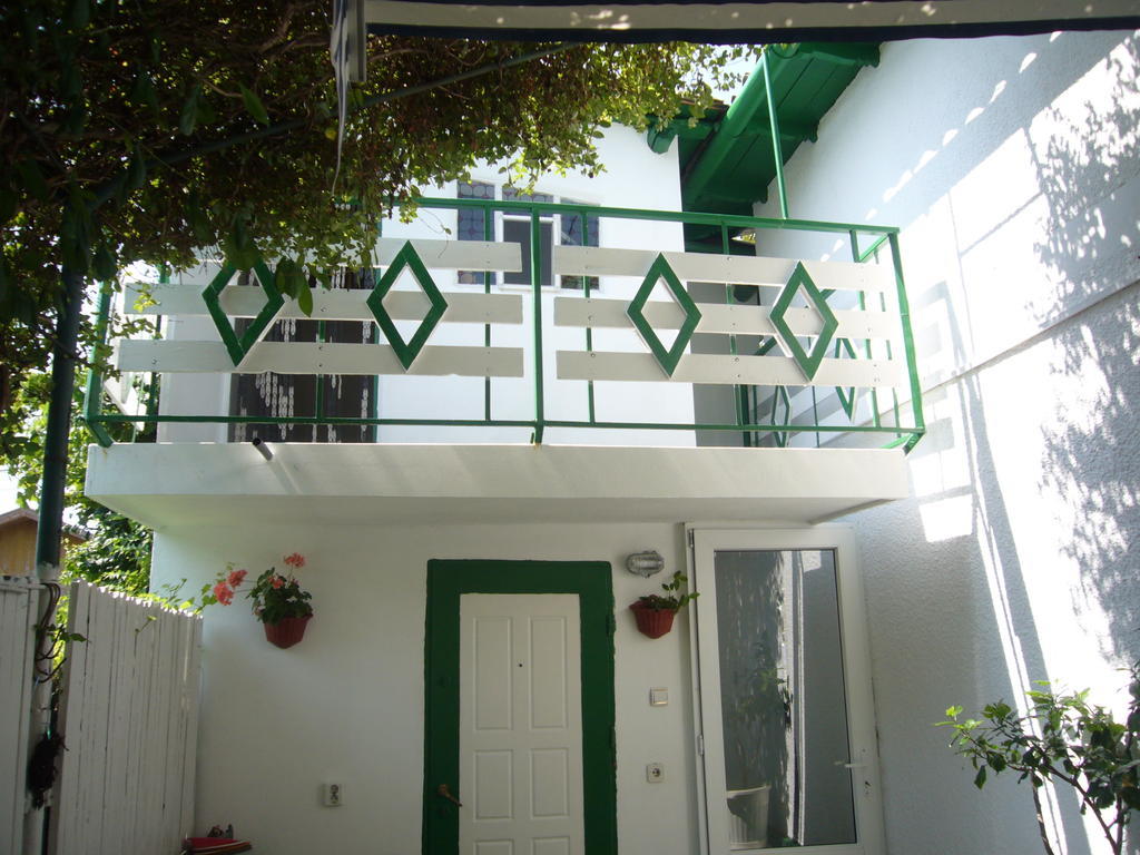 Apartamente Pinciuc คอสติเนช ภายนอก รูปภาพ